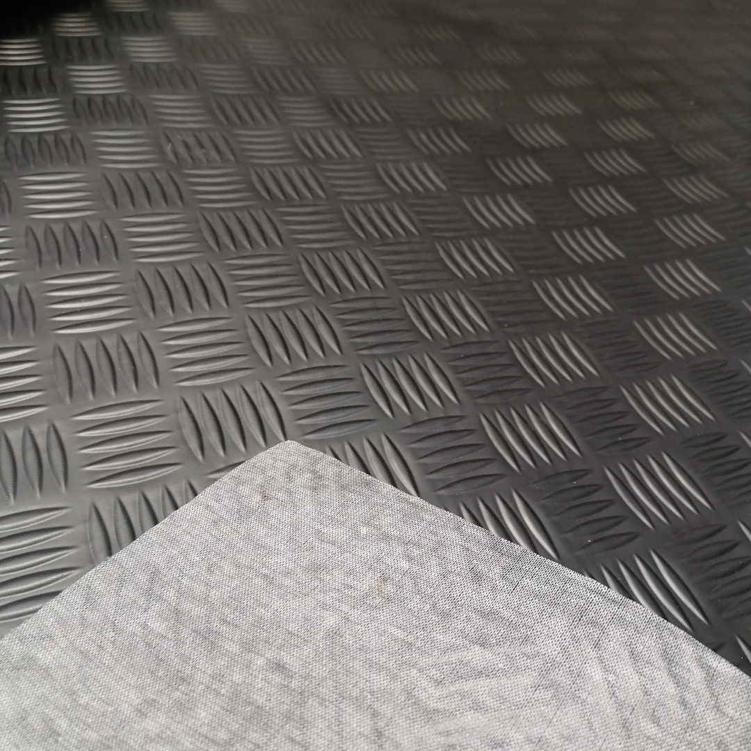 Piso vinilico de PVC Brasilia simil goma antideslizante venta por metro ancho 1.4 m Espesor 1 mm. ENVIO GRATIS A TODO CHILE!!